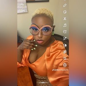 Meet your Posher, Judith